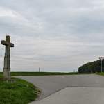 Poste 5 : carrefour avec croix de chemin à la sortie de Delley